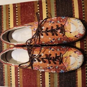 Icon Women’s US Size 6 M Klimpt The Kiss Lace-Up Sneaker Shoes Wearable Art